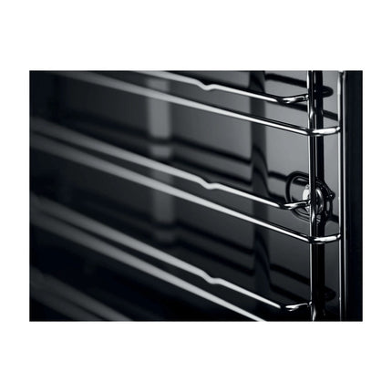 Electrolux EOF3H70X, detaļa tuvplānā 2