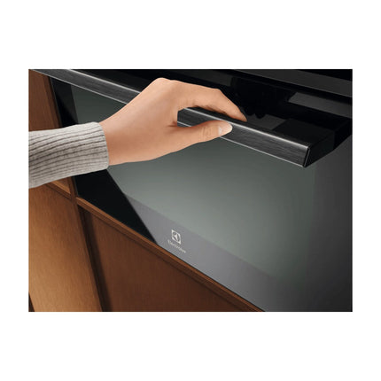 Electrolux LVK7E06GZ Kompaktā cepeškrāsns ar mikroviļņu funkciju, image 4