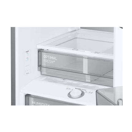 Samsung RB38C7B5D39/EF refrigerator with freezer below, close-up display, Optimal Fresh drawer and humidity control button