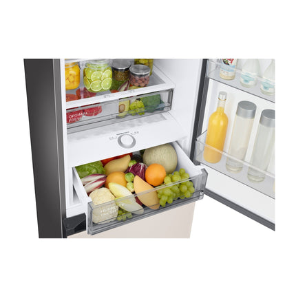 Samsung RB38C7B5D39/EF refrigerator with freezer below, open Humidity Fresh drawer with fruits, vegetables and humidity control