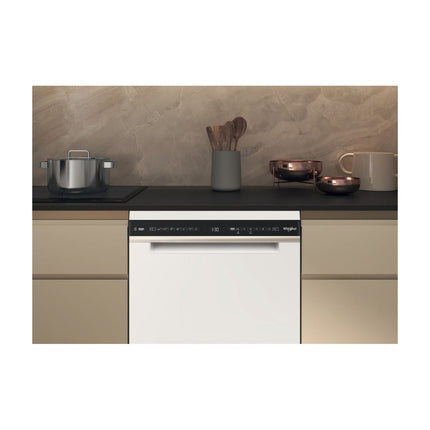 Whirlpool W7F HS31, in a room setting 3